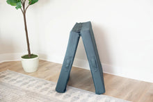 Load image into Gallery viewer, Velcro Base Pillow Pack - Savoiz