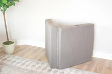 Load image into Gallery viewer, Velcro Base Pillow Pack - Savoiz