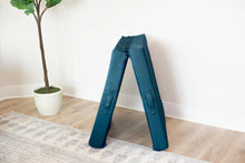 Load image into Gallery viewer, Velcro Base Pillow Pack - Savoiz