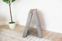 Load image into Gallery viewer, Velcro Base Pillow Pack - Savoiz