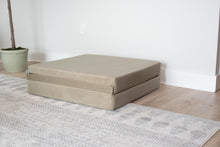 Load image into Gallery viewer, Velcro Base Pillow Pack - Savoiz
