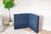 Load image into Gallery viewer, Velcro Base Pillow Pack - Savoiz
