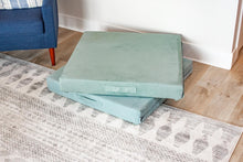 Load image into Gallery viewer, Velcro Base Pillow Pack - Savoiz
