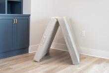 Load image into Gallery viewer, Velcro Base Pillow Pack - Savoiz
